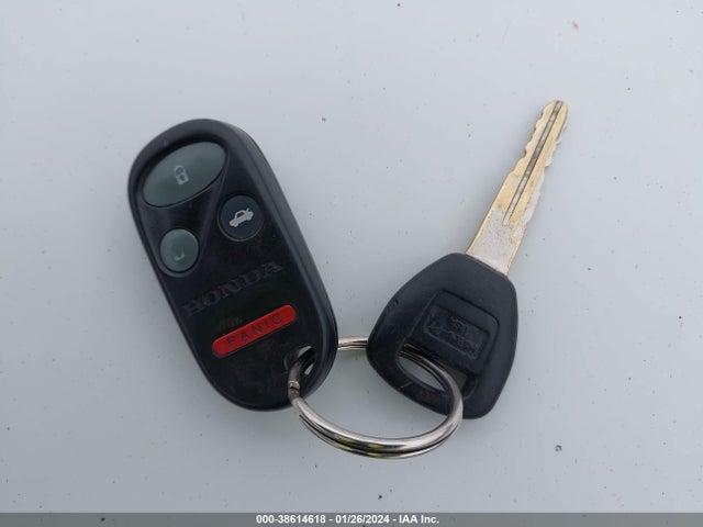 2002 HONDA ACCORD 3.0 EX VIN: 1HGCG16542A040288