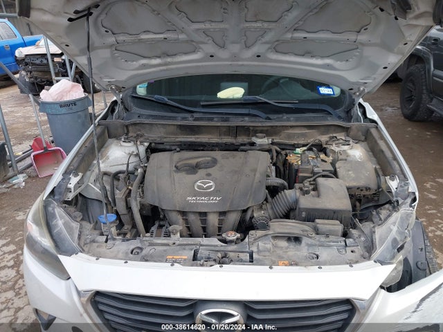 JM1DKDB75H0177684 Mazda Cx-3 Sport