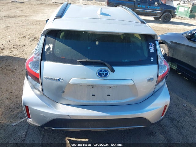 Toyota Prius C Three 2018 JTDKDTB37J1608678 Image 16