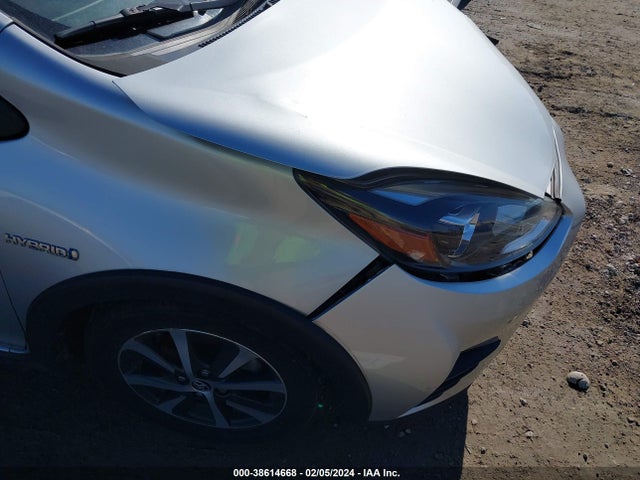 Toyota Prius C Three 2018 JTDKDTB37J1608678 Image 18