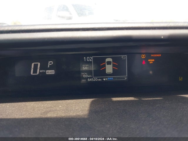 Toyota Prius C Three 2018 JTDKDTB37J1608678 Image 7