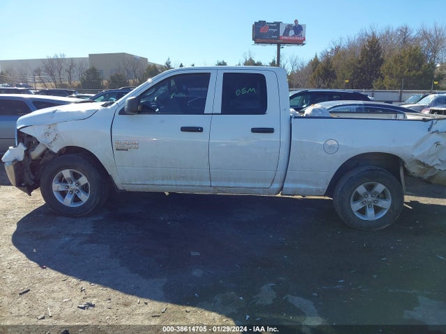 1C6RR7FG3KS534862 RAM 1500 Classic Tradesman Quad Cab 4x4 6'4 Box
