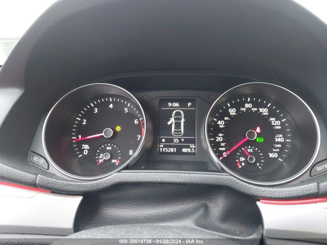 1VWAT7A31HC013280 Volkswagen Passat 1.8t S