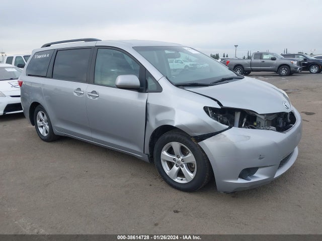 Toyota Sienna Le 8 Passenger 2016 5TDKK3DC9GS708442 головне зображення