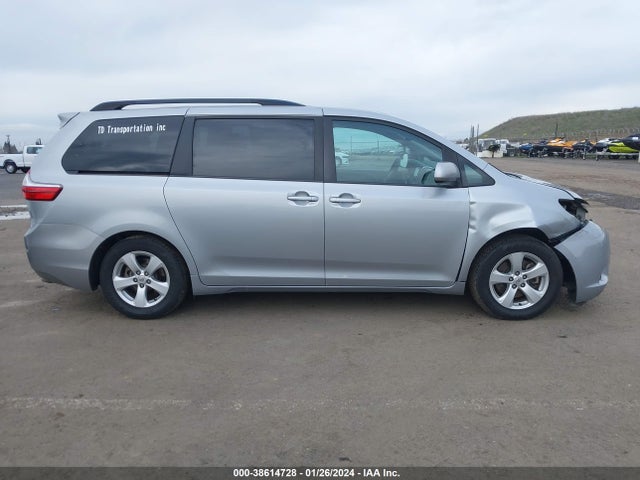 Toyota Sienna Le 8 Passenger 2016 5TDKK3DC9GS708442 Image 13
