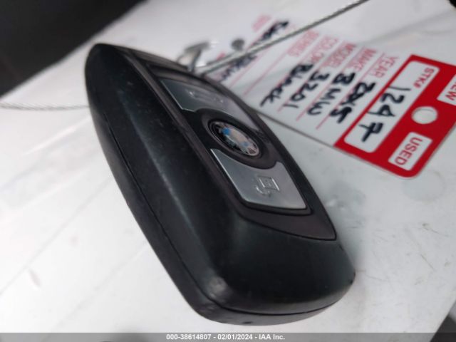 WBA3B1G54FNT05072 BMW 320i