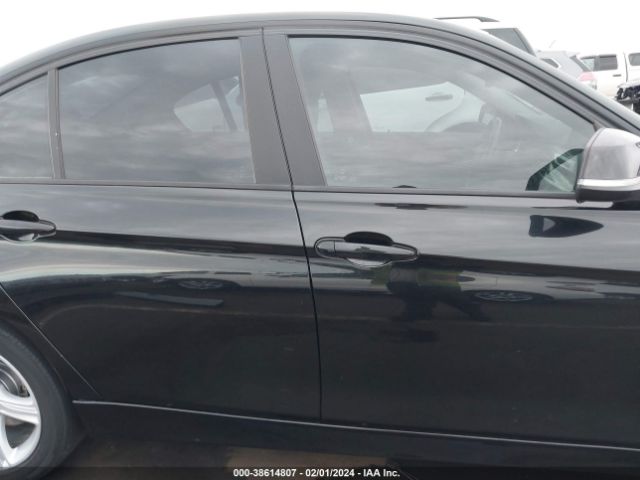 WBA3B1G54FNT05072 BMW 320i