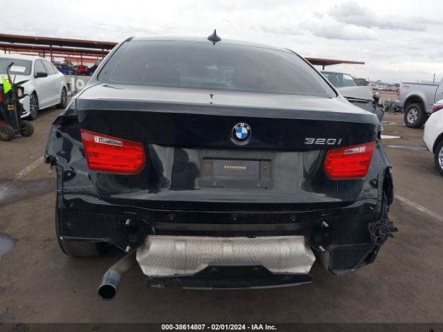 WBA3B1G54FNT05072 BMW 320i