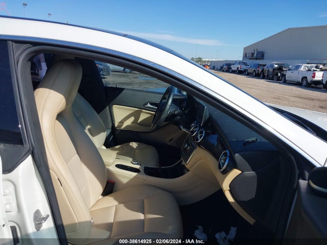 Mercedes-Benz CLA 250 2014 WDDSJ4EB2EN041835 Image 5