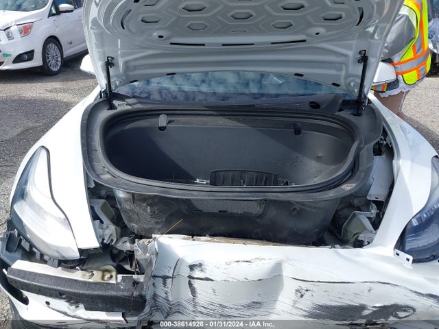 Tesla Model 3 Long Range/performance 2018 5YJ3E1EB4JF182545 Image 10