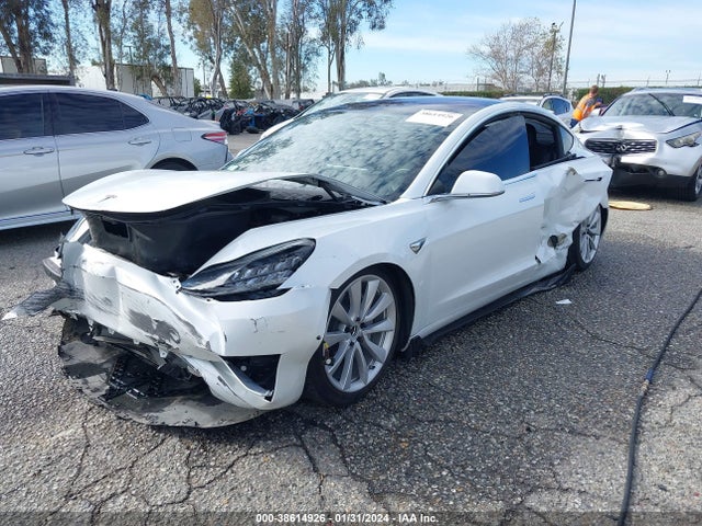 Tesla Model 3 Long Range/performance 2018 5YJ3E1EB4JF182545 Image 2