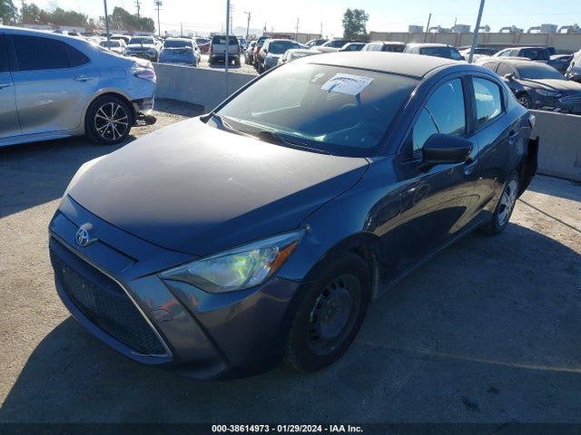 Toyota YARIS L 2019 3MYDLBYV1KY512400 Image 2