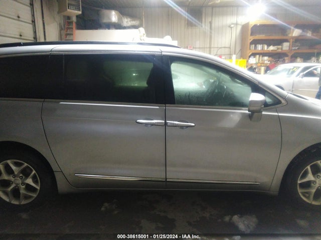 Chrysler Pacifica Touring-l 2017 2C4RC1BG5HR763213 Image 13