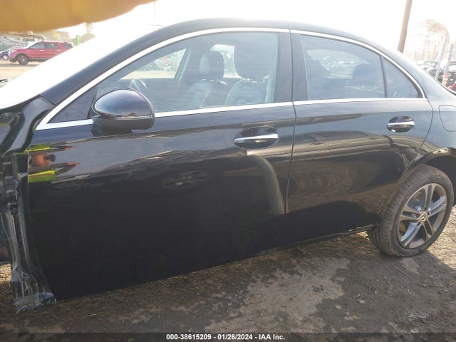 W1K3G4EB7LJ216202 Mercedes-Benz A 220