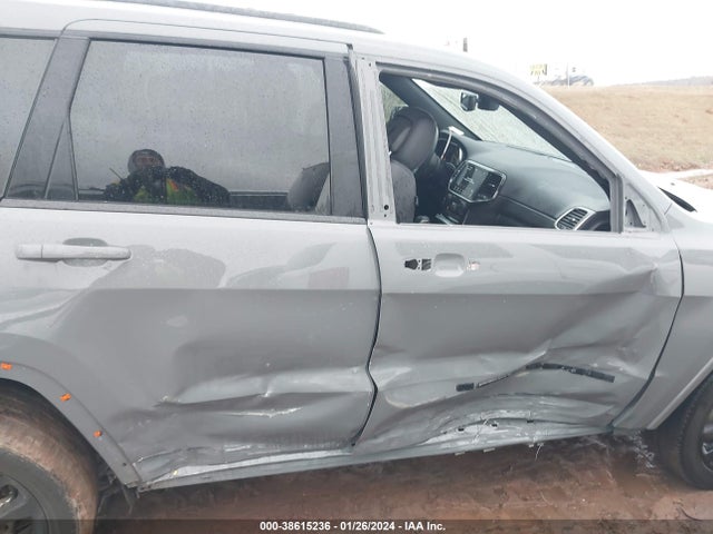 1C4RJEAG7NC154675 Jeep Grand Cherokee Wk Laredo X 4x2