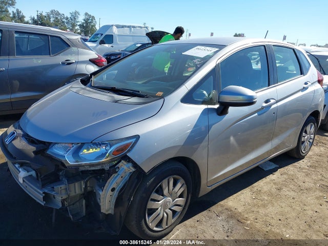 Honda FIT LX 2017 JHMGK5H59HS015326 Image 2