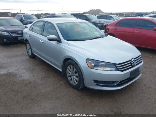 Auction sale of the 2015 Volkswagen Passat 1.8t Wolfsburg Edition, vin: 1VWAS7A39FC019411, lot number: 38615256