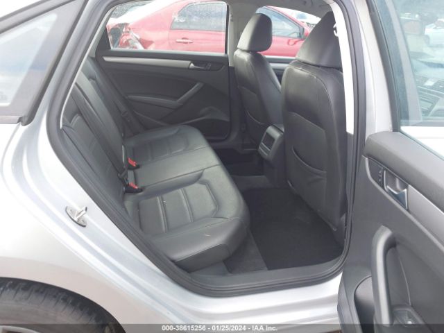 1VWAS7A39FC019411 Volkswagen Passat 1.8t Wolfsburg Edition