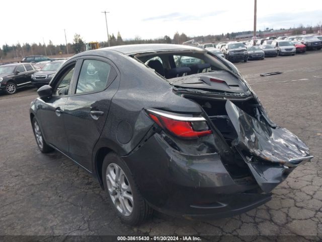 3MYDLBZV6GY128599 Scion IA