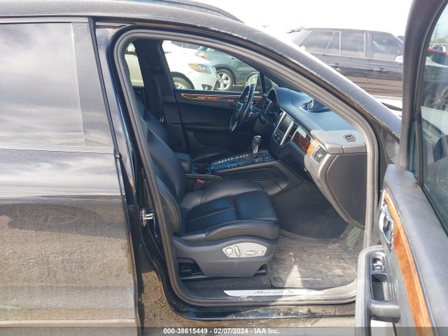 2015 PORSCHE MACAN WP1AB2A55FLB57579 Photo 4