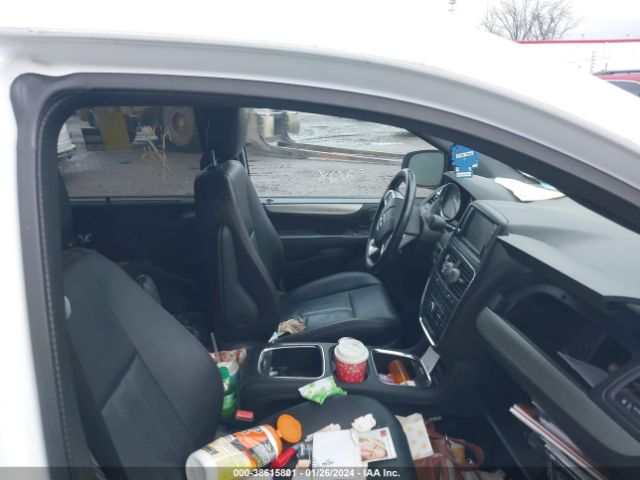 2C4RDGEG5JR284131 Dodge Grand Caravan Gt