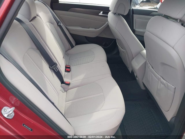 2015 HYUNDAI SONATA SPORT VIN: 5NPE34AF5FH208121