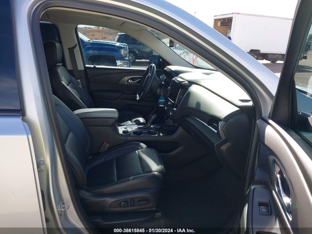 Chevrolet Traverse Premier 2019 1GNERKKWXKJ193562 Image 5