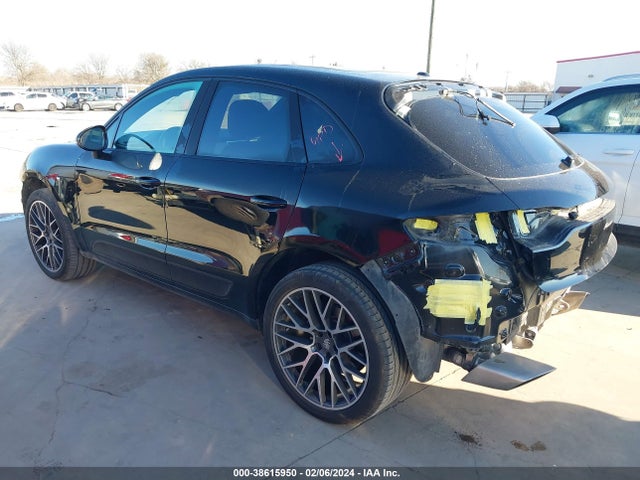 2020 PORSCHE MACAN WP1AA2A5XLLB01524 Photo 2