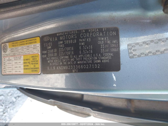 2006 KIA SEDONA EX/LX VIN: KNDMB233366027132
