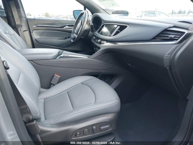 Buick Enclave Premium Awd 2023 5GAEVBKW5PJ186340 Image 5