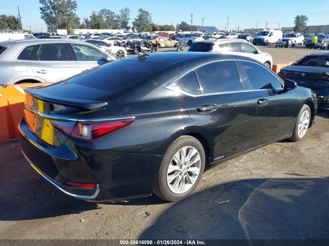 58AD21B15LU010578 Lexus ES 300H