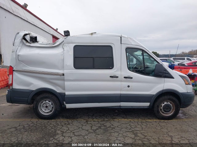 Ford Transit-250 2015 1FTNR1CM0FKA17460 Image 13