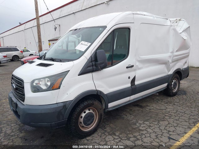 Ford Transit-250 2015 1FTNR1CM0FKA17460 Image 2