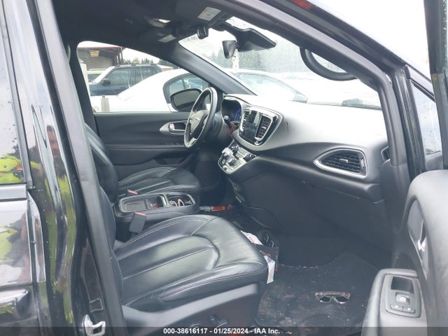 Chrysler Pacifica Touring L 2018 2C4RC1BG8JR182682 Image 5