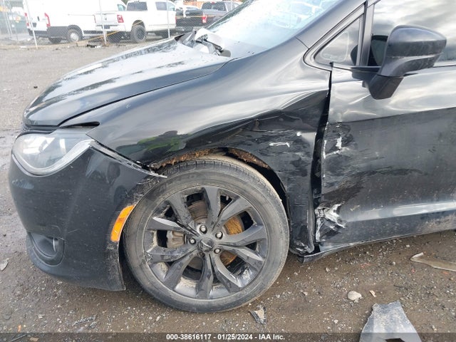 Chrysler Pacifica Touring L 2018 2C4RC1BG8JR182682 Image 6