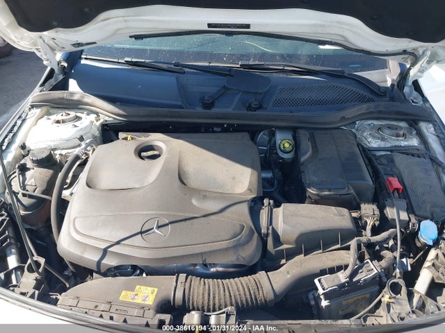 Mercedes-Benz CLA 250 2018 WDDSJ4EB4JN668224 Image 10