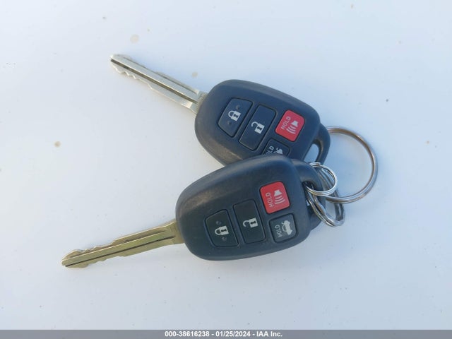 Toyota COROLLA LE 2016 5YFBURHE6GP405488 Image 11