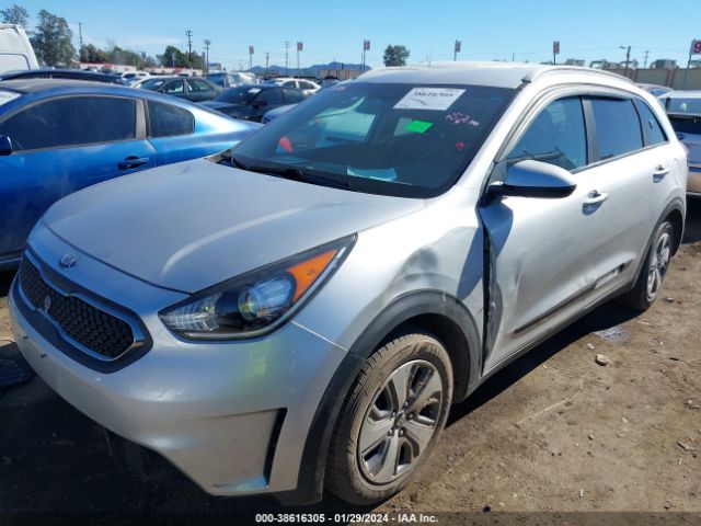 KNDCB3LC6K5243641 KIA NIRO LX