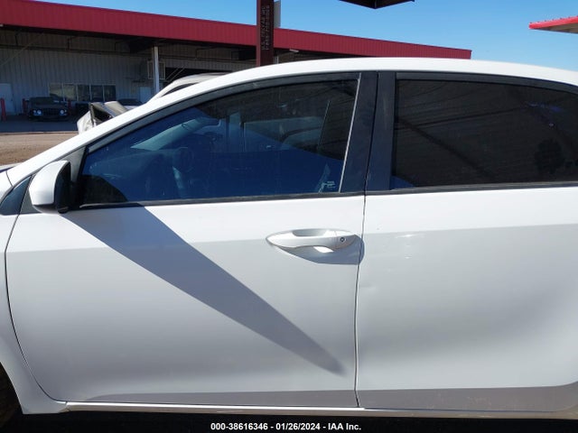 Toyota COROLLA LE 2017 5YFBURHEXHP582756 Image 14