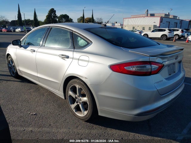 3FA6P0HD1GR124386 Ford FUSION SE