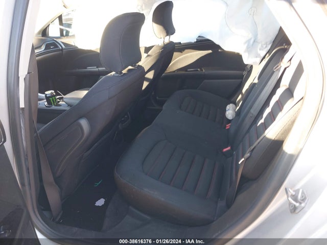 3FA6P0HD1GR124386 Ford FUSION SE