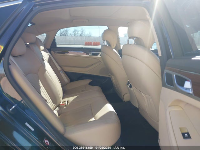 Genesis G80 3.8 2017 KMHGN4JE3HU171567 Image 8