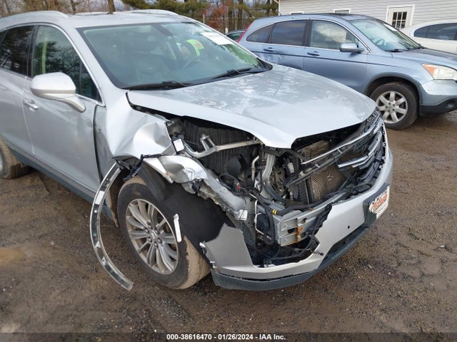 1GYKNDRS8HZ182957 Cadillac XT5 LUXURY