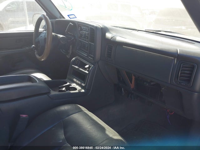 2005 GMC SIERRA 1500 SLT VIN: 2GTEC13T151174308