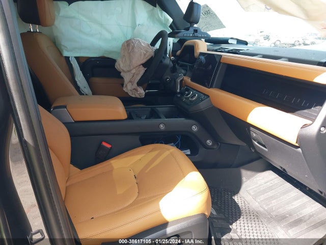 2023 LAND ROVER DEFENDER 110 CARPATHIAN EDITION/110 V8 VIN: SALEWEEE1P2121956