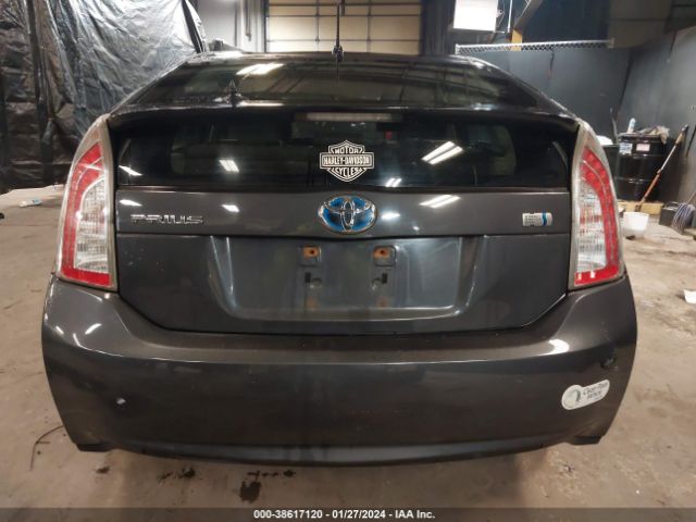 JTDKN3DU9E1751883 Toyota Prius Two