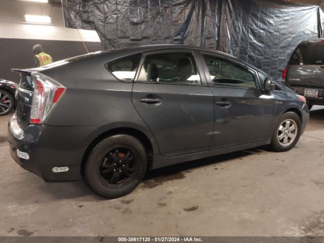 JTDKN3DU9E1751883 Toyota Prius Two
