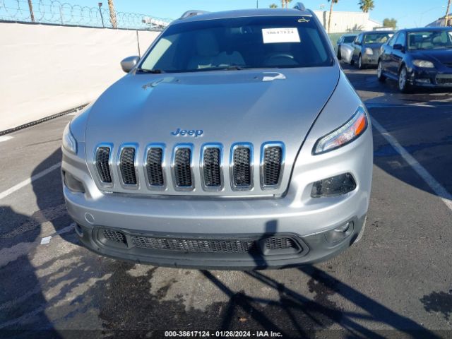 1C4PJMCB4EW227499 Jeep Cherokee Latitude
