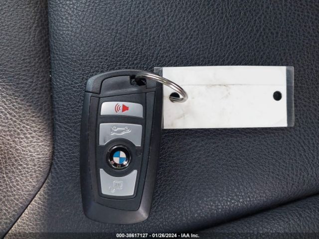 WBA8A3C53JA357948 BMW 320i Xdrive