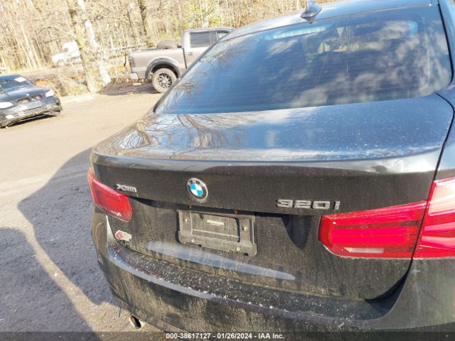 WBA8A3C53JA357948 BMW 320i Xdrive